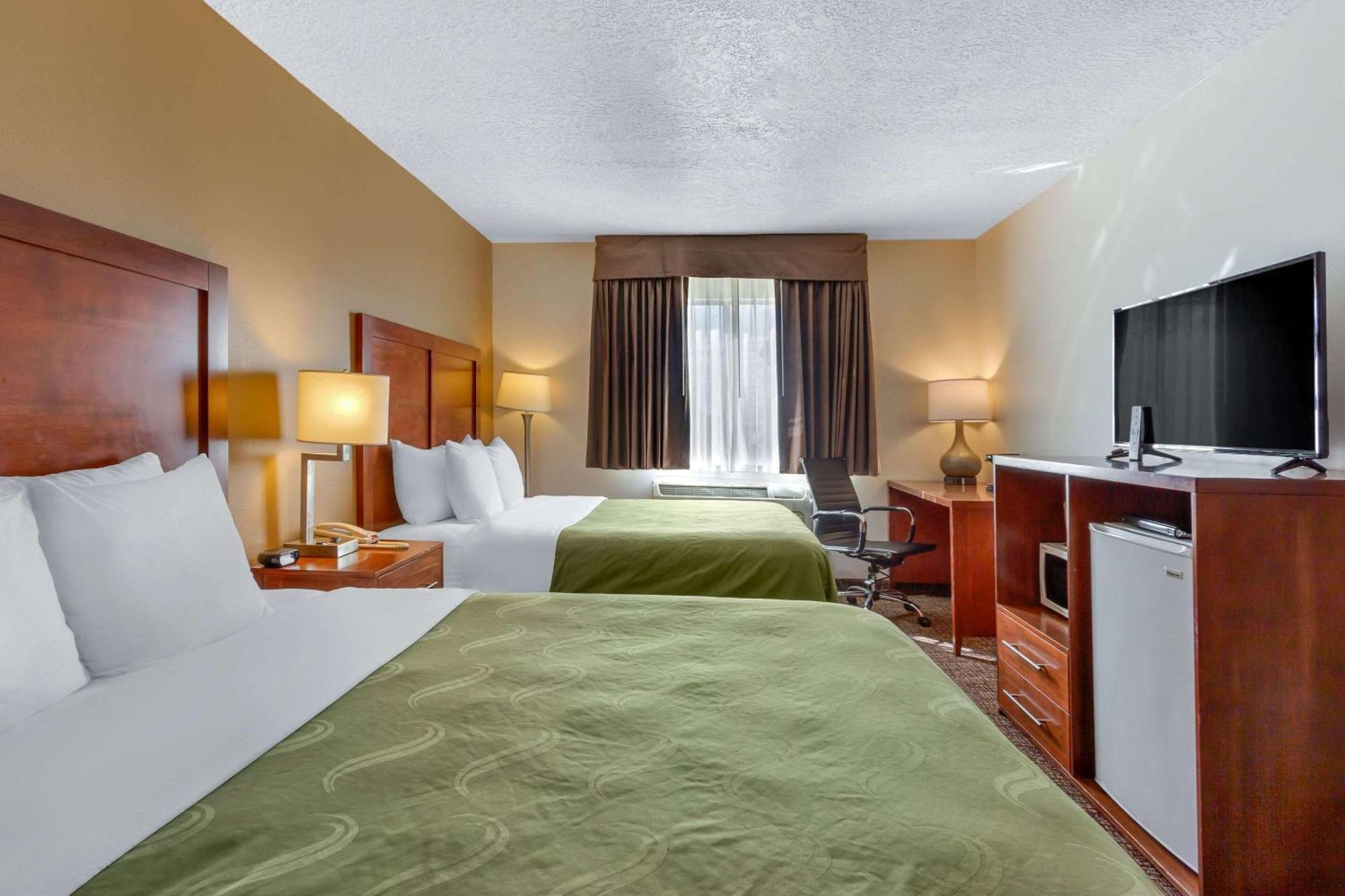 Quality Inn Logan Near University Exteriör bild