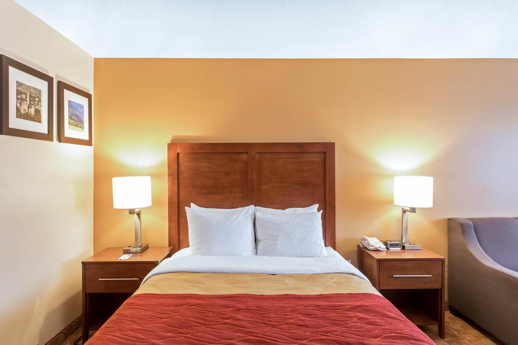 Quality Inn Logan Near University Exteriör bild