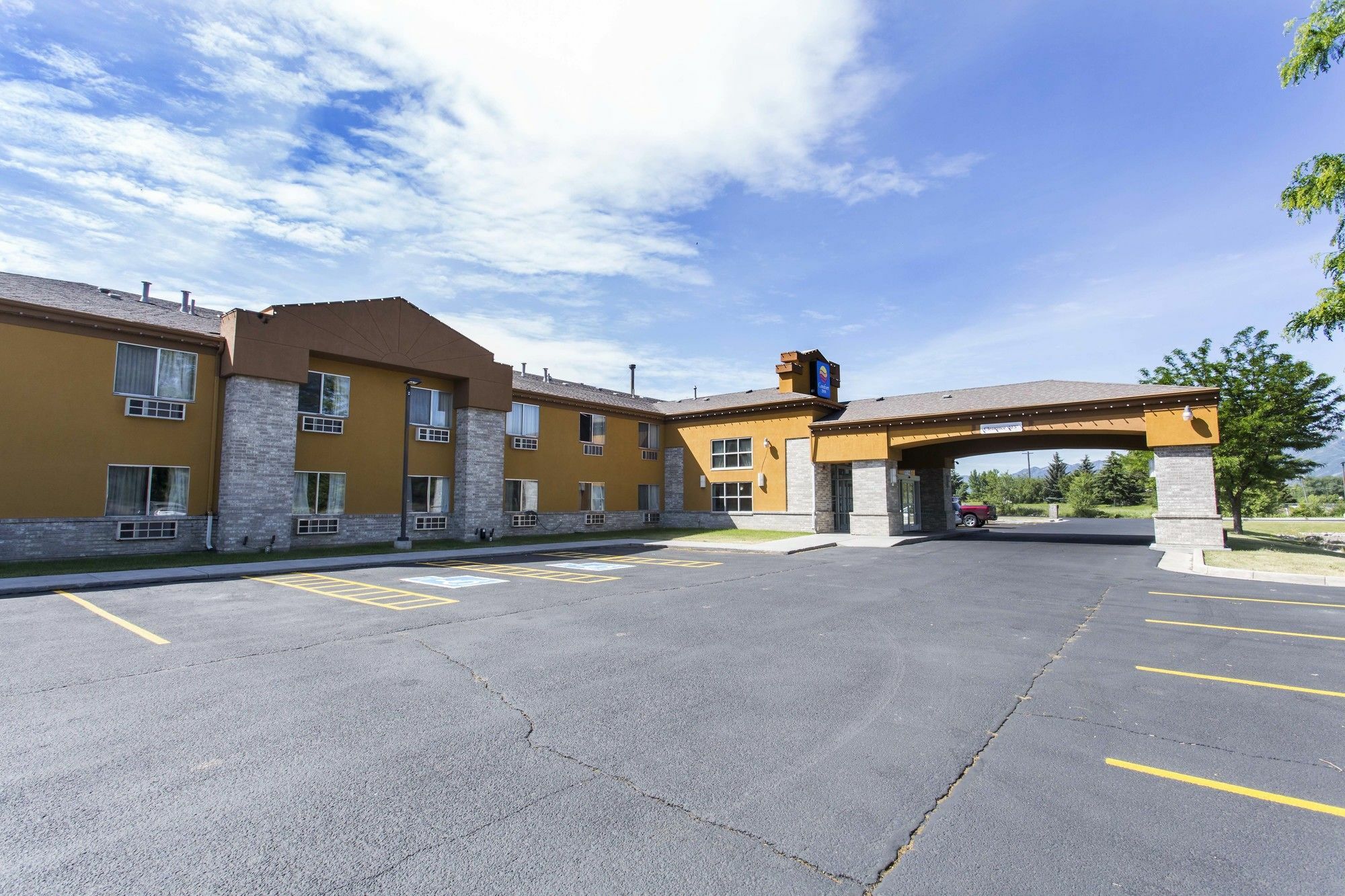 Quality Inn Logan Near University Exteriör bild
